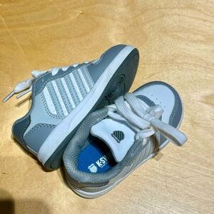K-swiss cute toddler shoes, never worn, size 6.